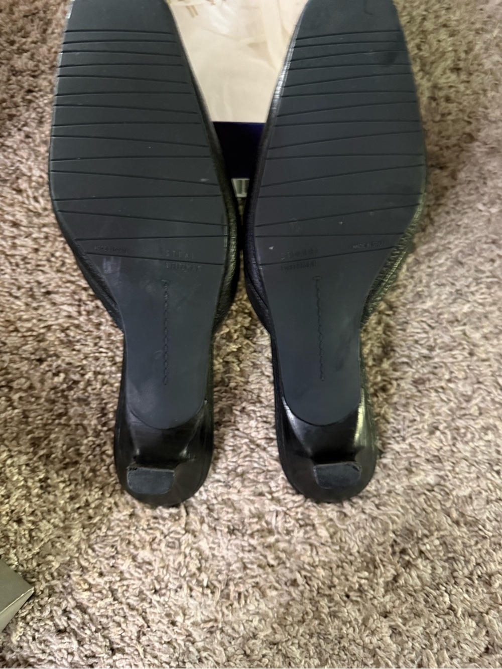 Stuart Weitzman Black Leather Knot-Front Square Toe Mules - Picture 4 of 5